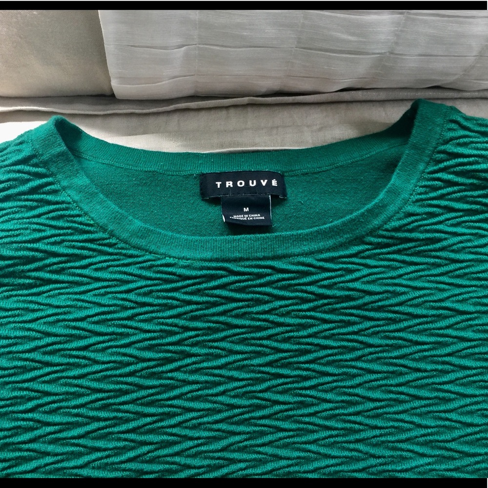 Sweater - Picture 3 of 4